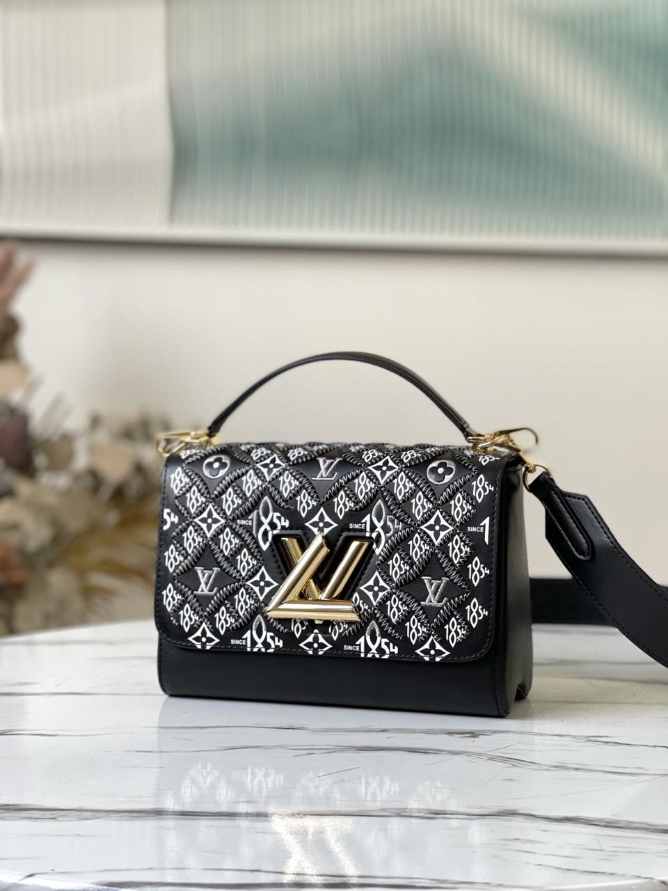 Louis Vuitton Twist MM