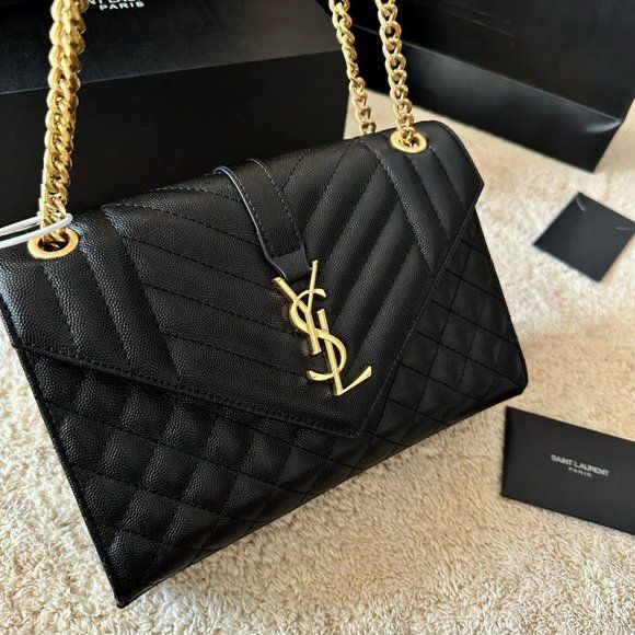 Saint Laurent (YSL)