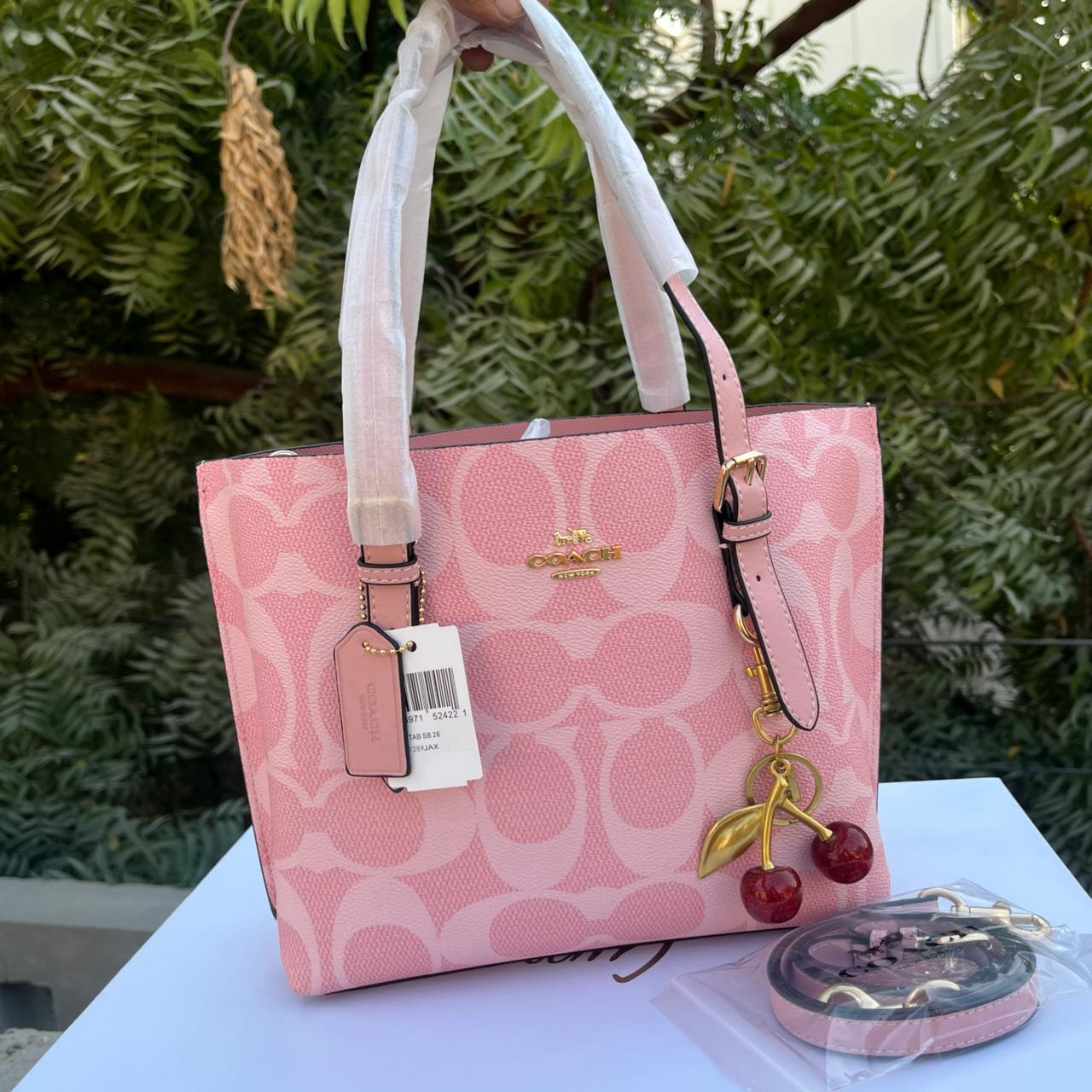 Coach| Pink|Premium Quality|
