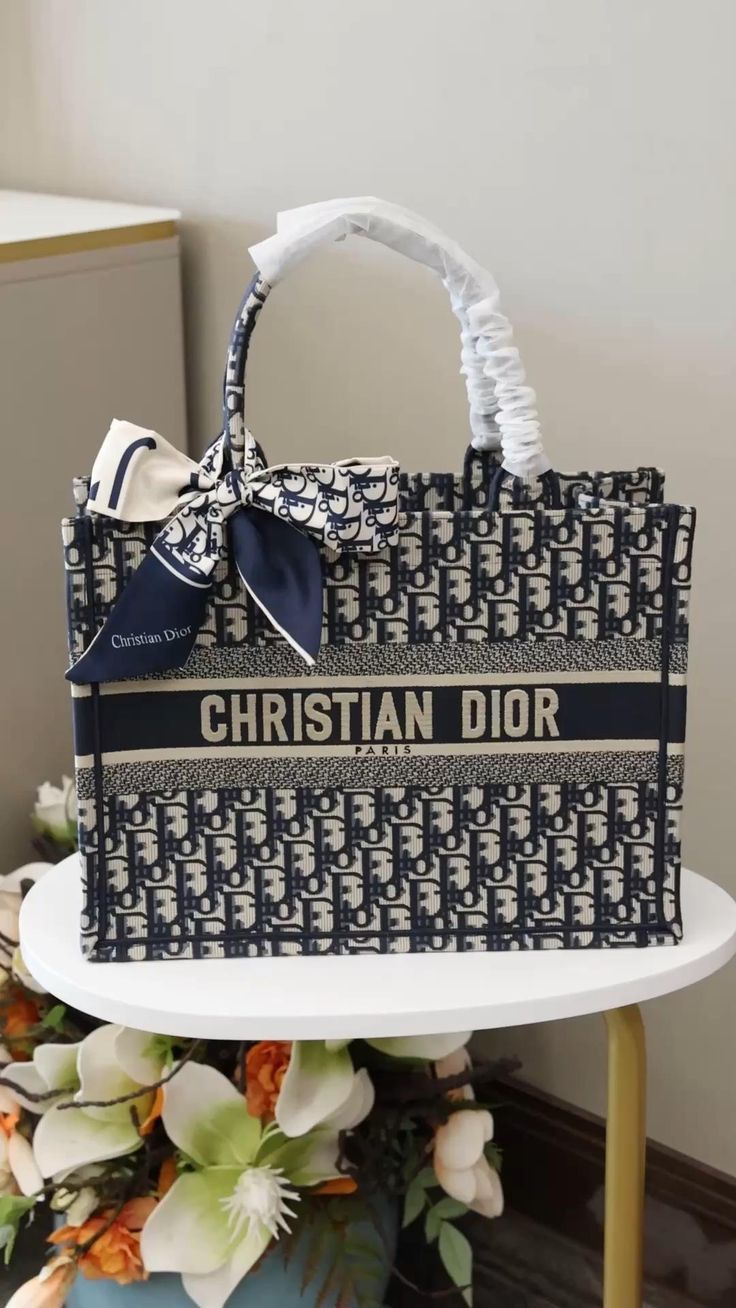 Christian Dior| Book Tote